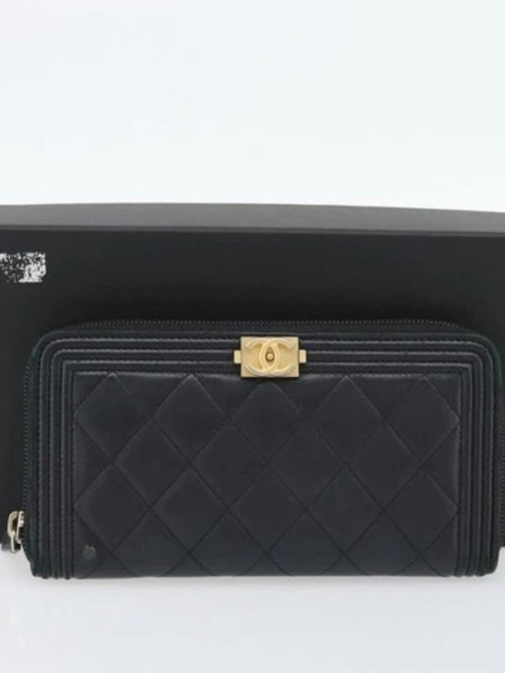 CHANEL Boy Chanel Long Wallet Lamb Skin Black Gold CC Auth 181946V - Picture 11 of 16